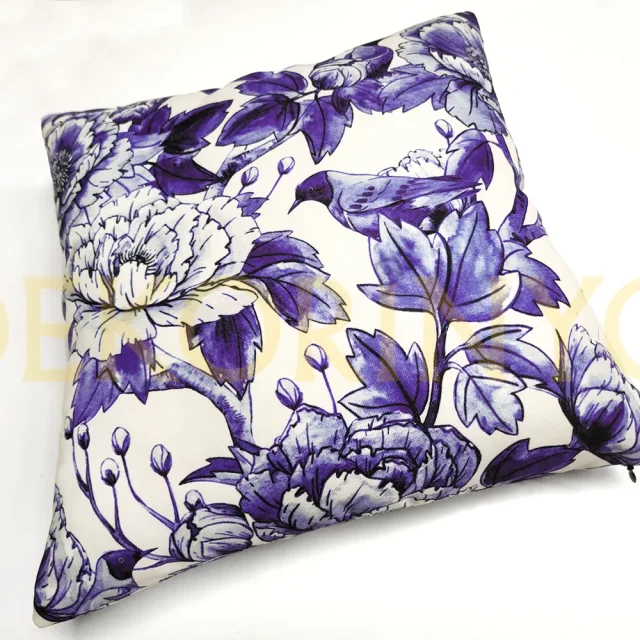 Çiçek Bahçesi ve Kuşlar Desenli Kırlent