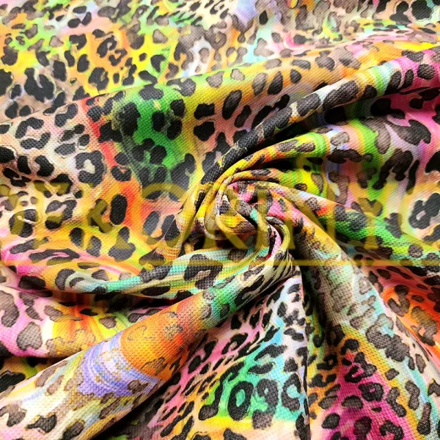 Çok Renkli Leopar Desenli Kumaş